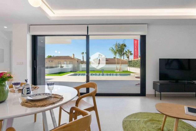 Nowy budynek - Villa -
Rojales - Benimar