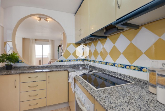 Z drugiej ręki - Mieszkanie w bloku -
Torrevieja - La veleta