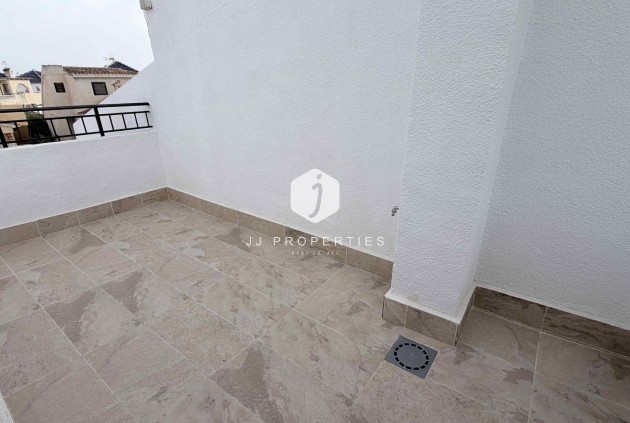 Z drugiej ręki - Szalet -
Torrevieja - Costa Blanca