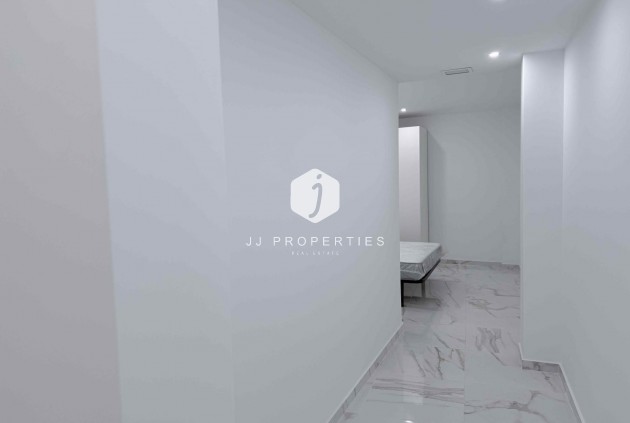 Z drugiej ręki - Mieszkanie w bloku -
Torrevieja - Costa Blanca