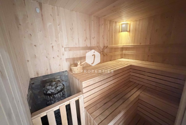 Z drugiej ręki - Mieszkanie w bloku -
Torrevieja - Costa Blanca