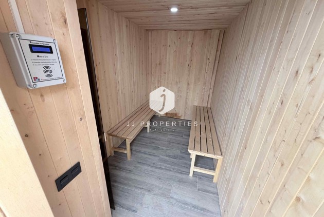 Z drugiej ręki - Mieszkanie w bloku -
Torrevieja - Costa Blanca