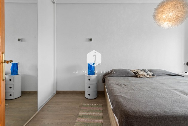 Z drugiej ręki - Mieszkanie w bloku -
Torrevieja - Costa Blanca