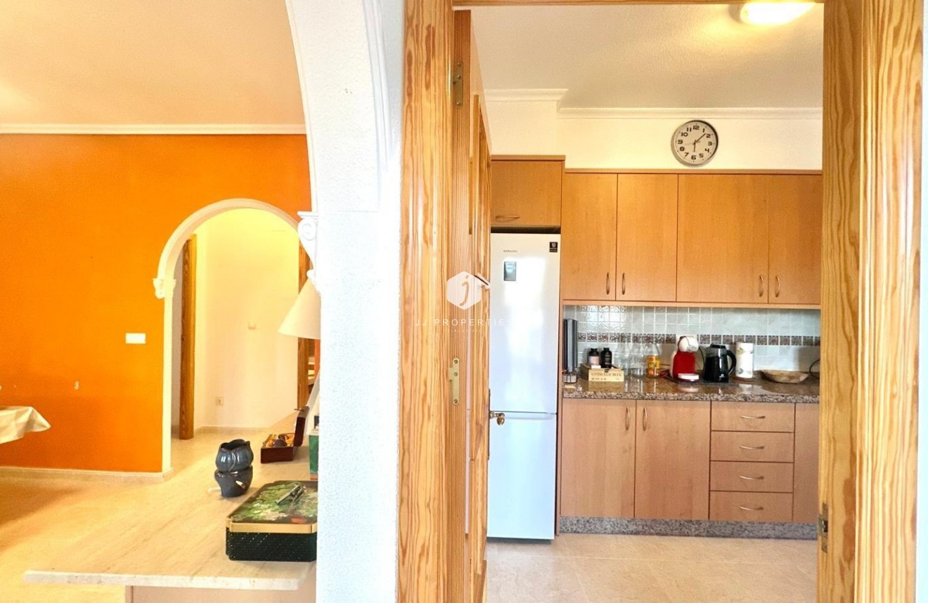 Z drugiej ręki - Villa -
Bigastro - Comunidad Valenciana