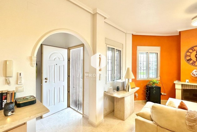 Z drugiej ręki - Villa -
Bigastro - Comunidad Valenciana