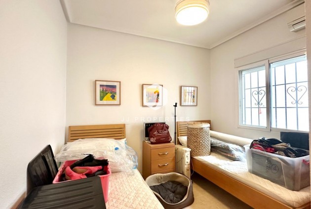 Z drugiej ręki - Villa -
Bigastro - Comunidad Valenciana