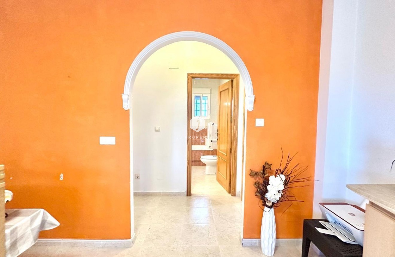 Z drugiej ręki - Villa -
Bigastro - Comunidad Valenciana