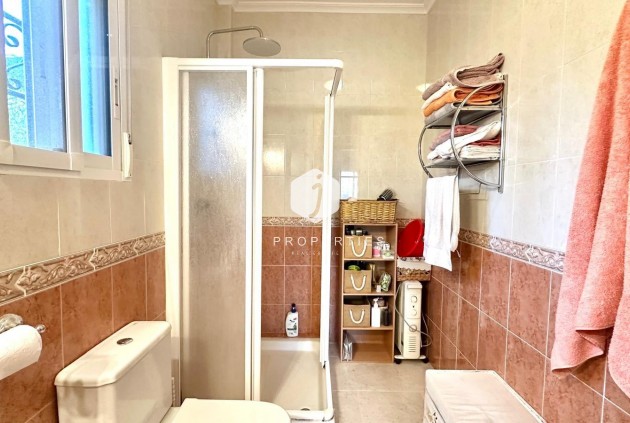 Z drugiej ręki - Villa -
Bigastro - Comunidad Valenciana