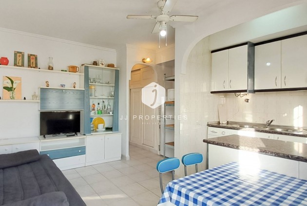 Z drugiej ręki - Mieszkanie w bloku -
Torrevieja - Aguas Nuevas 2