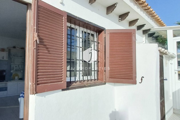 Z drugiej ręki - Mieszkanie w bloku -
Torrevieja - Aguas Nuevas 2