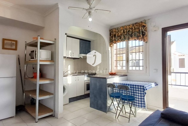 Z drugiej ręki - Mieszkanie w bloku -
Torrevieja - Aguas Nuevas 2