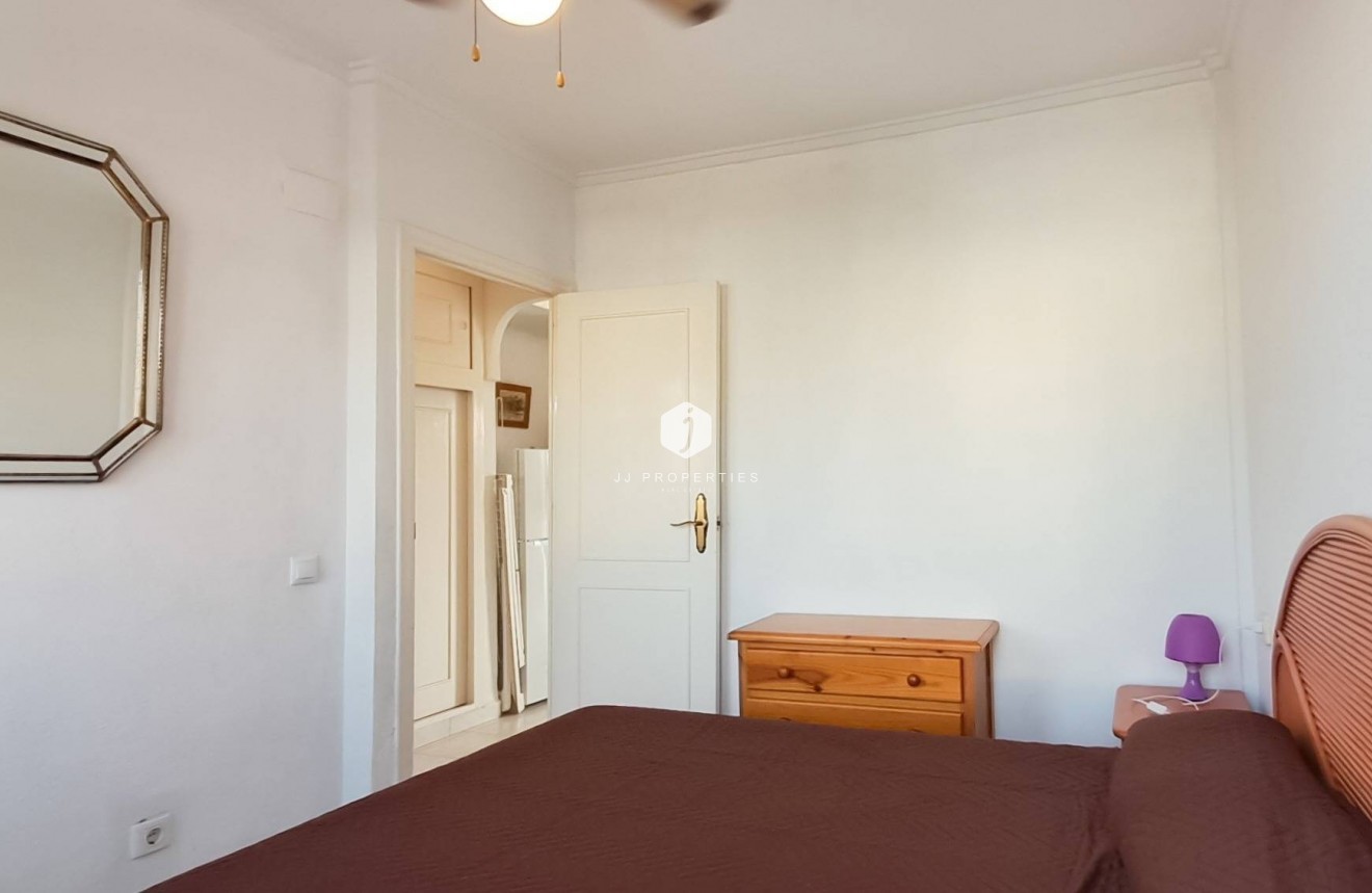 Z drugiej ręki - Mieszkanie w bloku -
Torrevieja - Aguas Nuevas 2