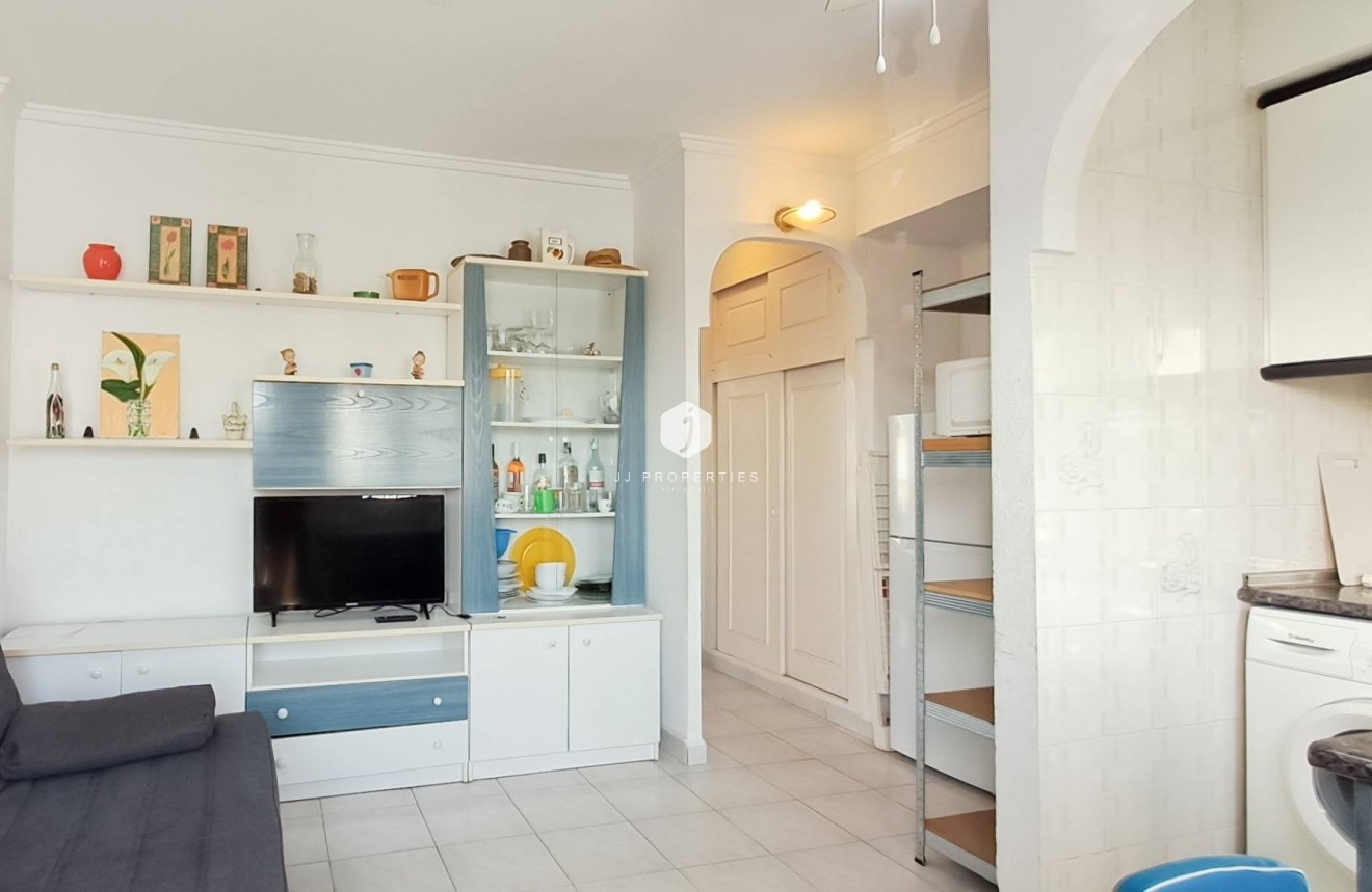 Z drugiej ręki - Mieszkanie w bloku -
Torrevieja - Aguas Nuevas 2