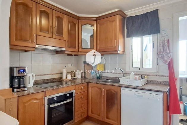 Z drugiej ręki - Mieszkanie w bloku -
Torrevieja - Parque Acuático - Sector 25