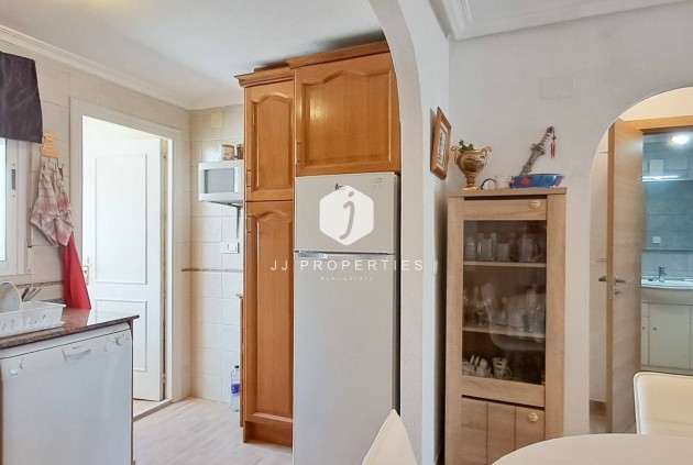 Z drugiej ręki - Mieszkanie w bloku -
Torrevieja - Parque Acuático - Sector 25