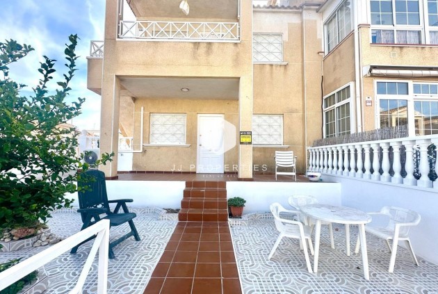 Z drugiej ręki - Bungalow -
Torrevieja - Playa de los Locos