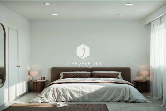 Nowy budynek - Daszek -
Torrevieja - Playa de El Cura