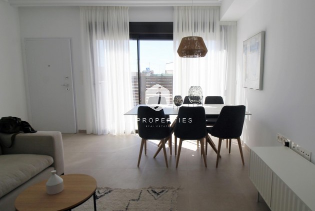 Nowy budynek - Szalet -
Pilar de la Horadada - El Pilar de la Horadada