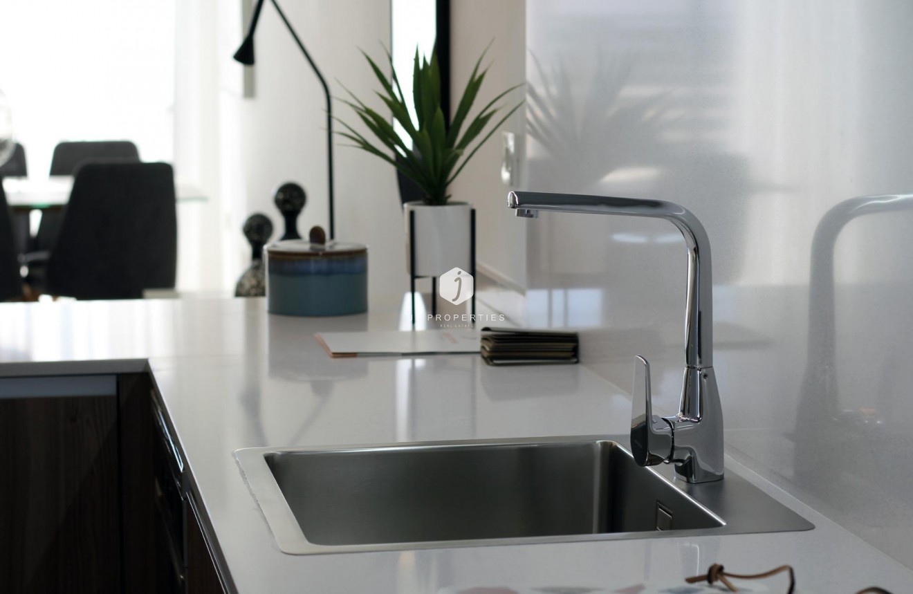 Nowy budynek - Szalet -
Pilar de la Horadada - El Pilar de la Horadada