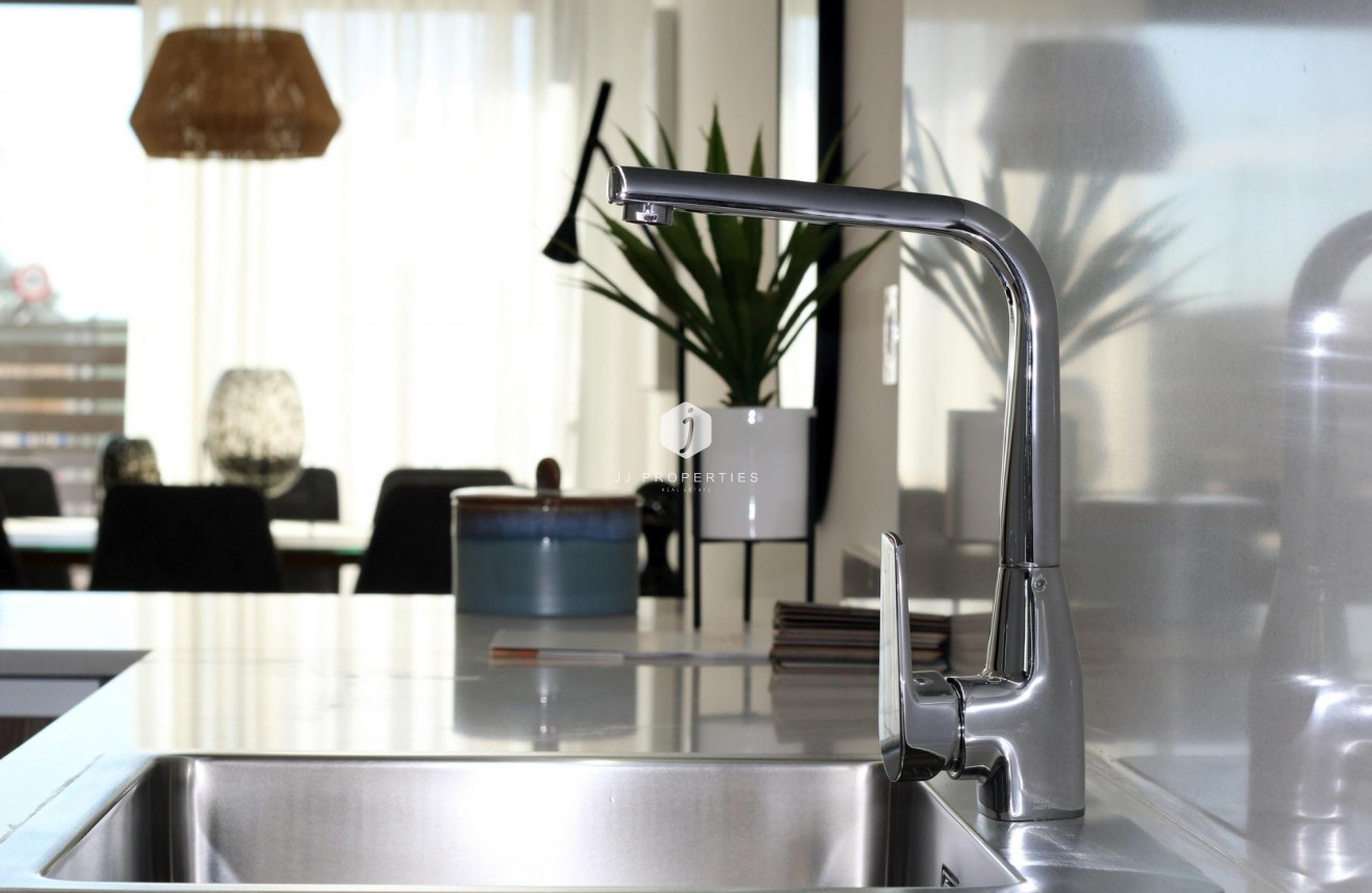 Nowy budynek - Szalet -
Pilar de la Horadada - El Pilar de la Horadada