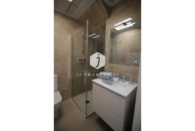 Nowy budynek - Szalet -
Pilar de la Horadada - El Pilar de la Horadada