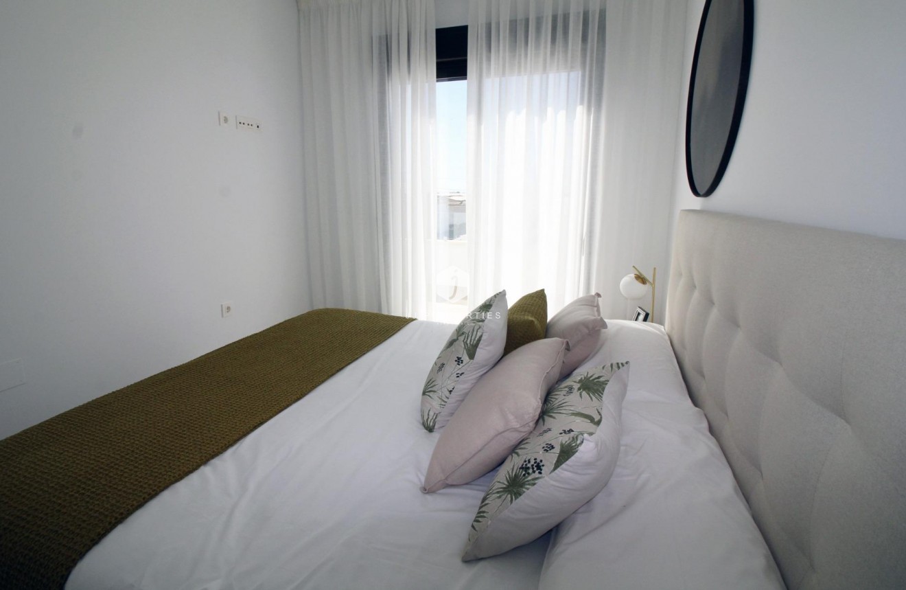 Nowy budynek - Szalet -
Pilar de la Horadada - El Pilar de la Horadada