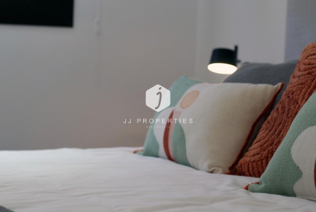 Nowy budynek - Szalet -
Pilar de la Horadada - El Pilar de la Horadada