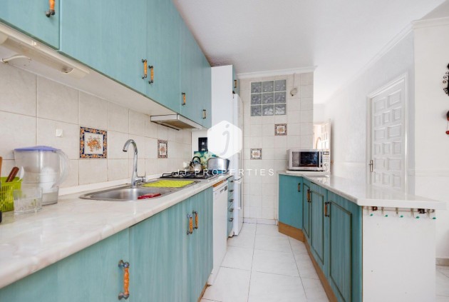 Z drugiej ręki - Villa -
Torrevieja - Calas blanca