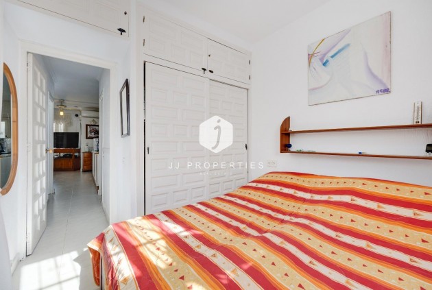 Z drugiej ręki - Villa -
Torrevieja - Calas blanca