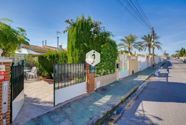 Z drugiej ręki - Villa -
Torrevieja - Calas blanca