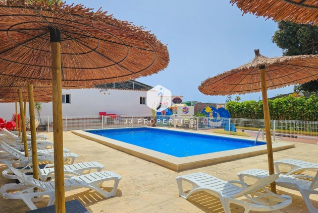 Z drugiej ręki - Villa -
Torrevieja - Calas blanca