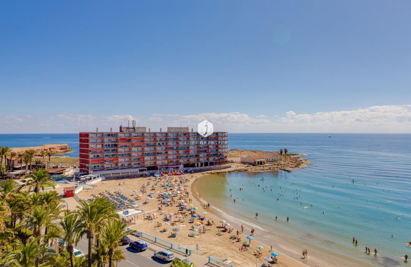 Z drugiej ręki - Villa -
Torrevieja - Calas blanca