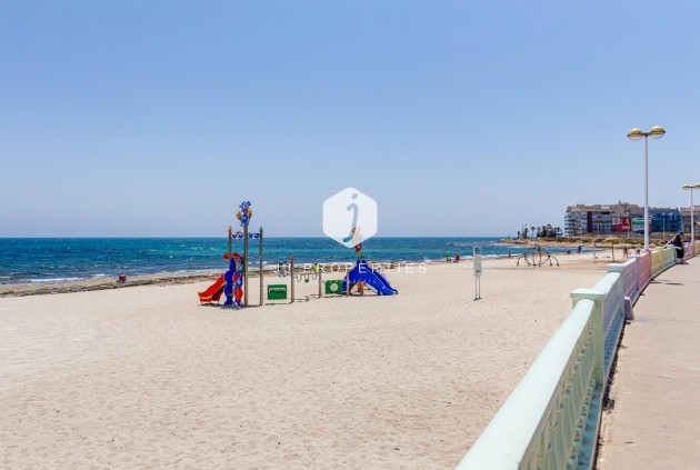 Z drugiej ręki - Villa -
Torrevieja - Calas blanca