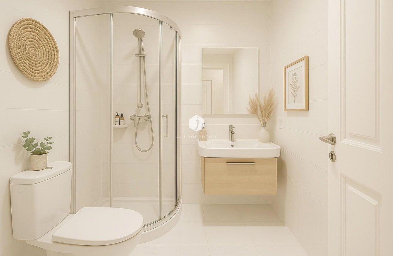 Z drugiej ręki - Szalet -
Torrevieja - La siesta