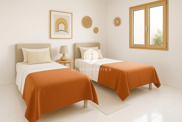 Z drugiej ręki - Szalet -
Torrevieja - La siesta