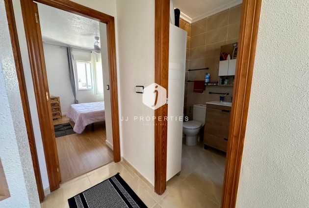 Z drugiej ręki - Szalet -
San Miguel de Salinas - Residencial Los Flamencos