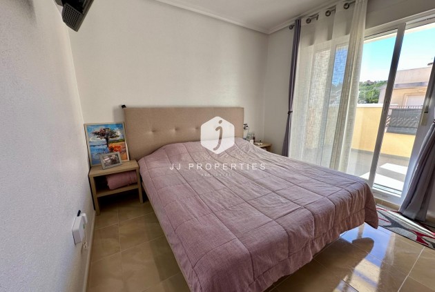 Z drugiej ręki - Szalet -
San Miguel de Salinas - Residencial Los Flamencos