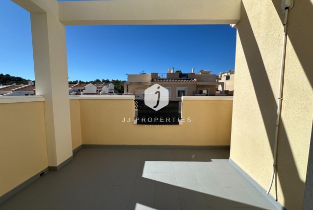 Z drugiej ręki - Szalet -
San Miguel de Salinas - Residencial Los Flamencos