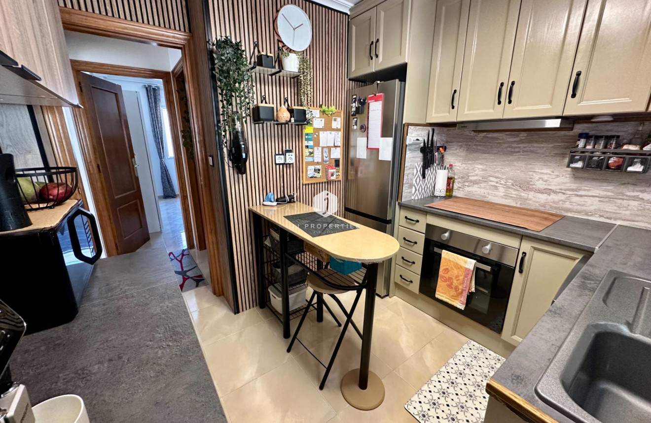 Z drugiej ręki - Szalet -
San Miguel de Salinas - Residencial Los Flamencos