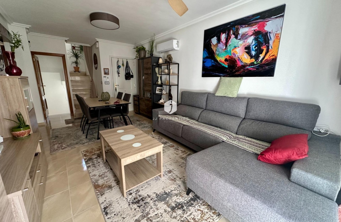 Z drugiej ręki - Szalet -
San Miguel de Salinas - Residencial Los Flamencos