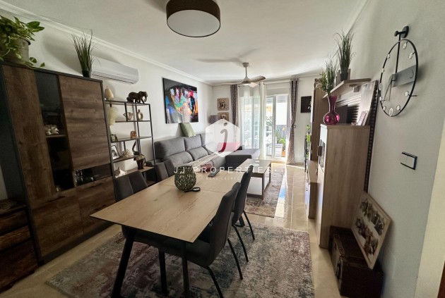 Z drugiej ręki - Szalet -
San Miguel de Salinas - Residencial Los Flamencos