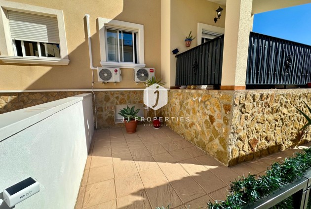 Z drugiej ręki - Szalet -
San Miguel de Salinas - Residencial Los Flamencos