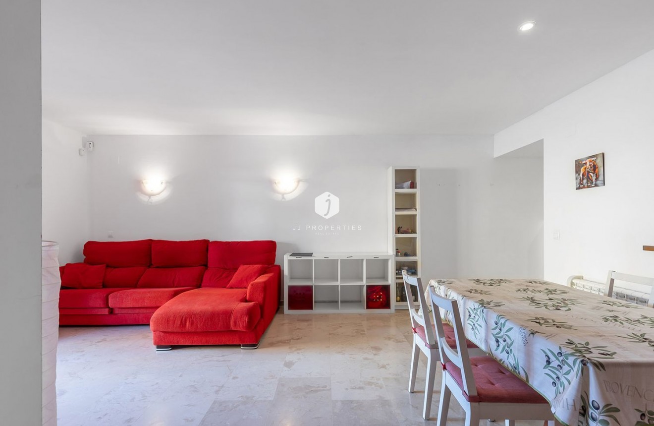 Z drugiej ręki - Mieszkanie w bloku -
Torrevieja - Punta prima