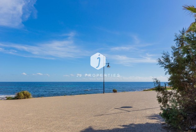 Z drugiej ręki - Mieszkanie w bloku -
Torrevieja - Punta prima