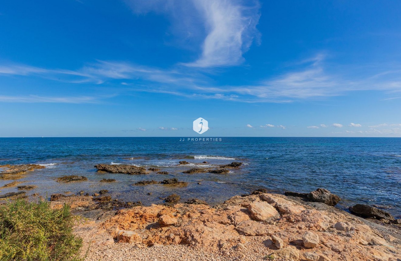 Z drugiej ręki - Mieszkanie w bloku -
Torrevieja - Punta prima