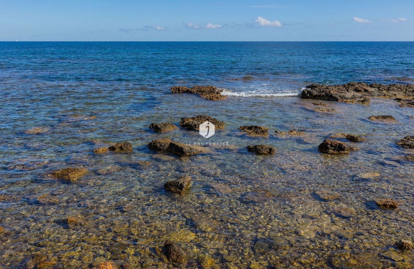 Z drugiej ręki - Mieszkanie w bloku -
Torrevieja - Punta prima