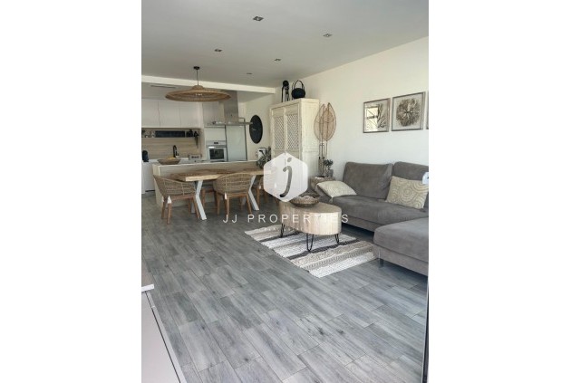 Z drugiej ręki - Villa -
Daya Vieja - Costa Blanca