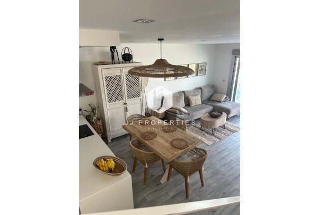 Z drugiej ręki - Villa -
Daya Vieja - Costa Blanca