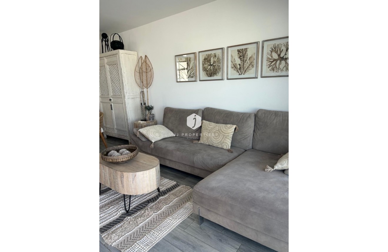 Z drugiej ręki - Villa -
Daya Vieja - Costa Blanca