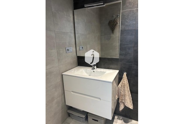 Z drugiej ręki - Villa -
Daya Vieja - Costa Blanca